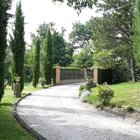 La Pergola In CastellʼArquato