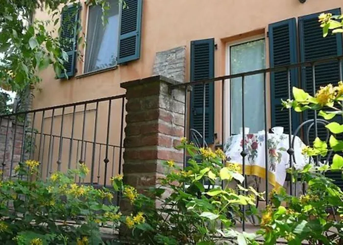 La Pergola In CastellʼArquato